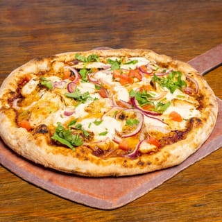 #4 900's BBQ Chicken Pizza